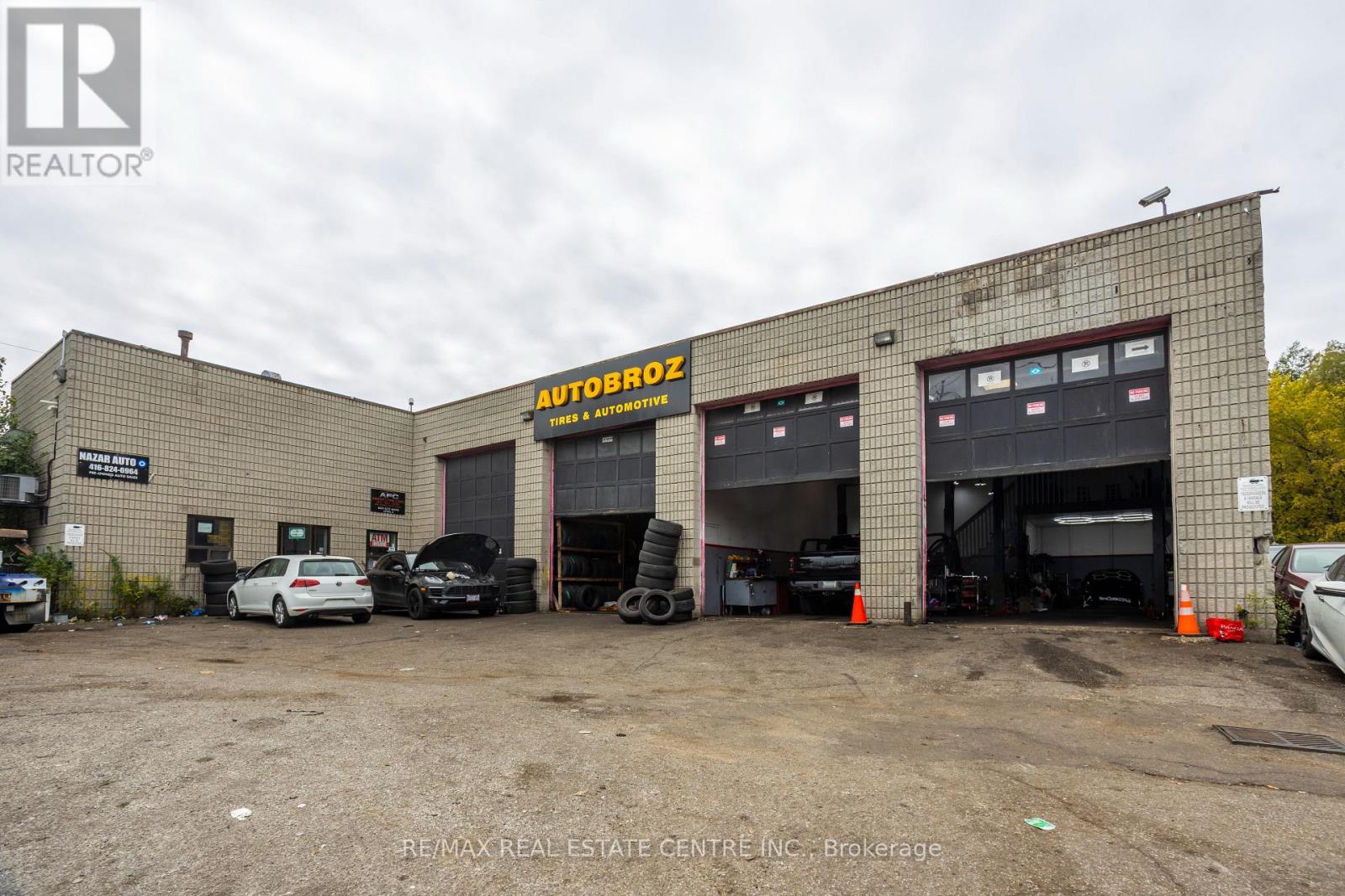 1000 WESTON ROAD, Toronto, Ontario