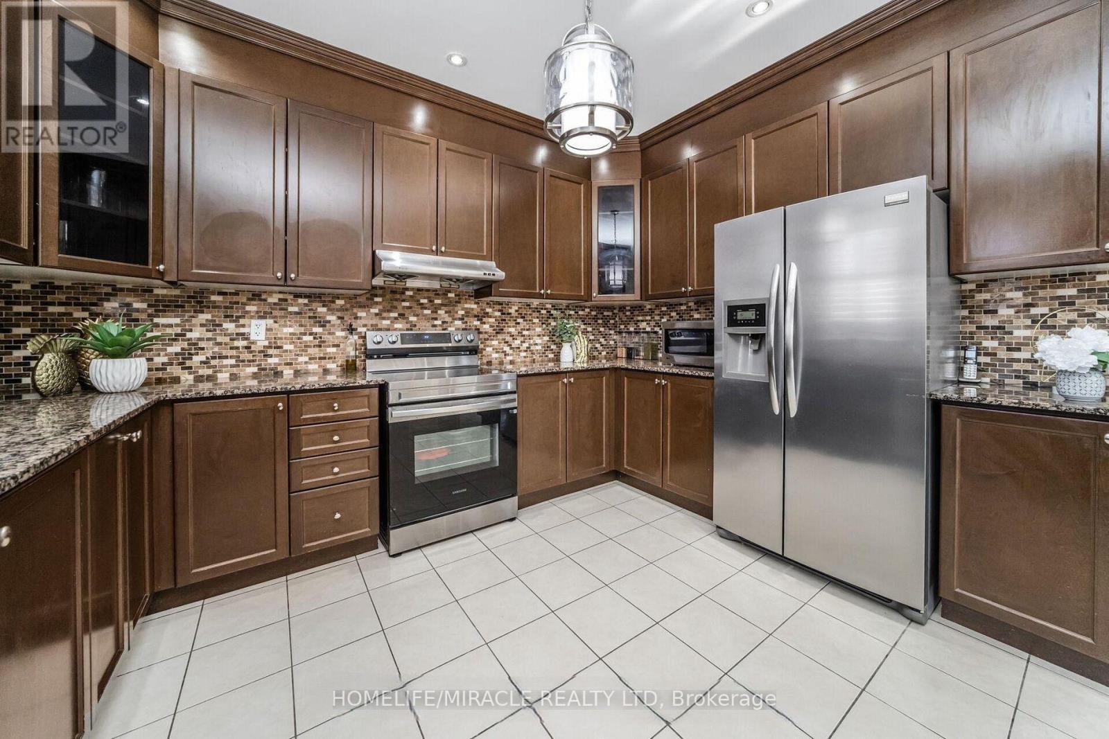 24 Haywood Drive, Brampton, Ontario  L6X 0W1 - Photo 16 - W13711384