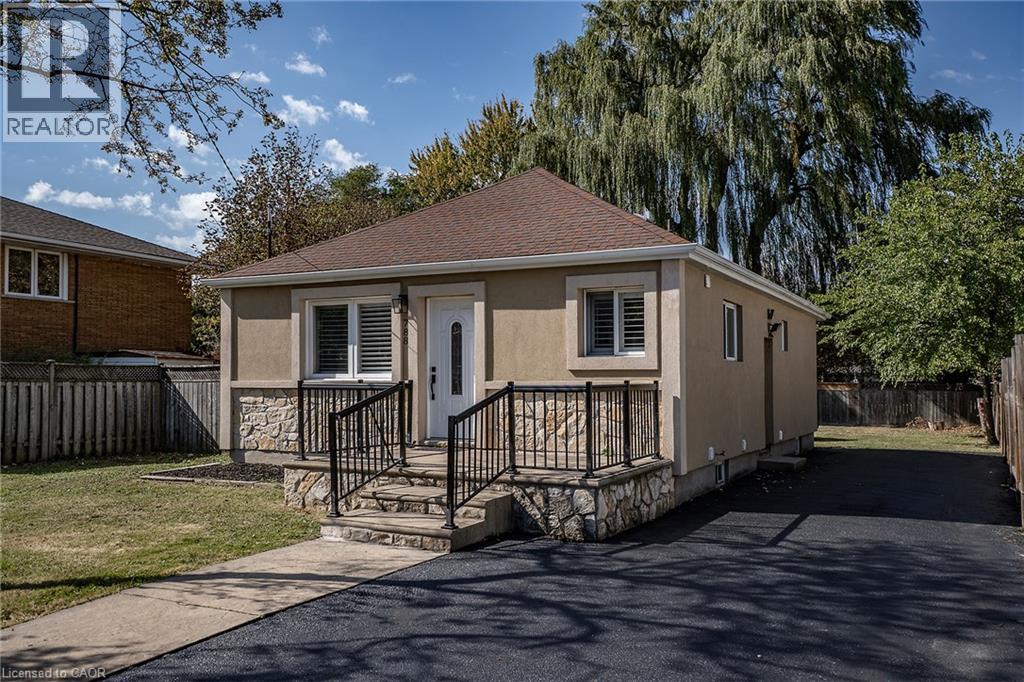 788 Upper Gage Avenue, Hamilton, Ontario  L8V 4K4 - Photo 2 - 40869500