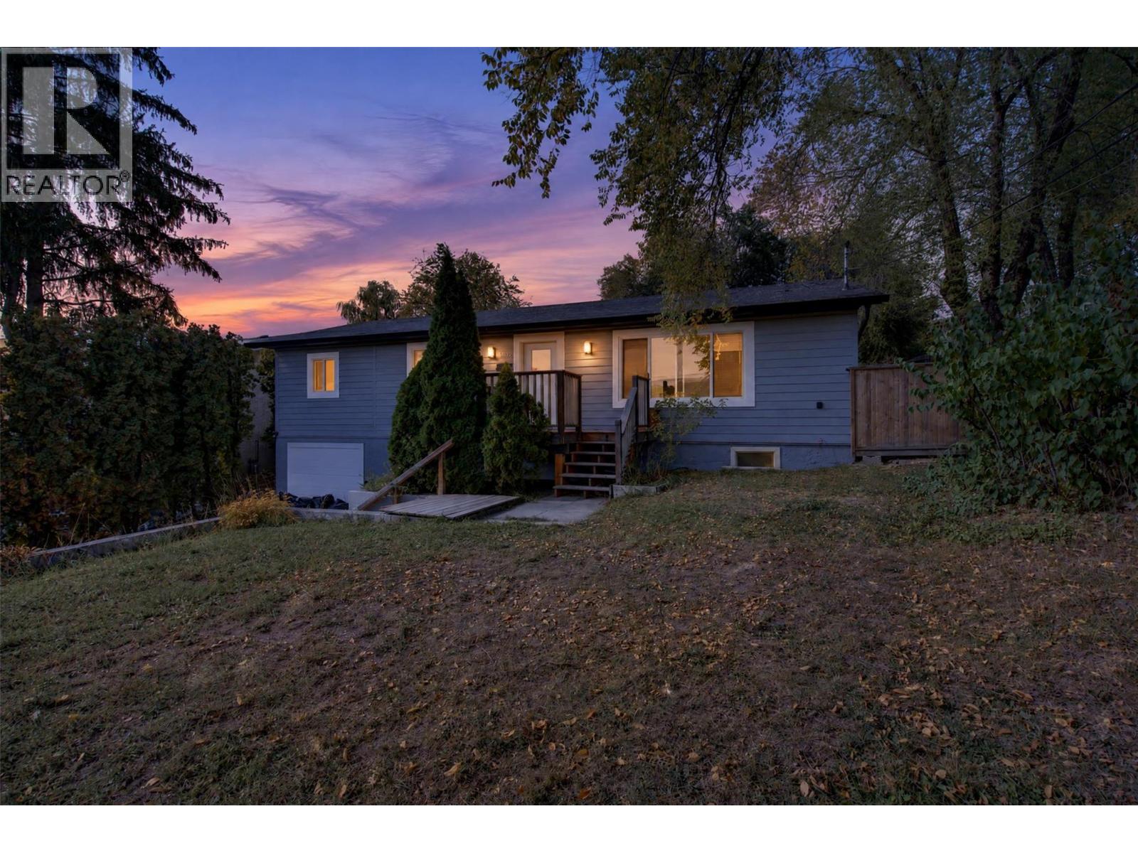 5113 27 Avenue, Vernon, British Columbia  V1T 6L2 - Photo 2 - 10403272