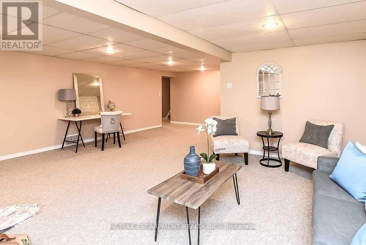 23 Woodsview Avenue W, Grimsby, Ontario  L3M 3S7 - Photo 20 - X13852082