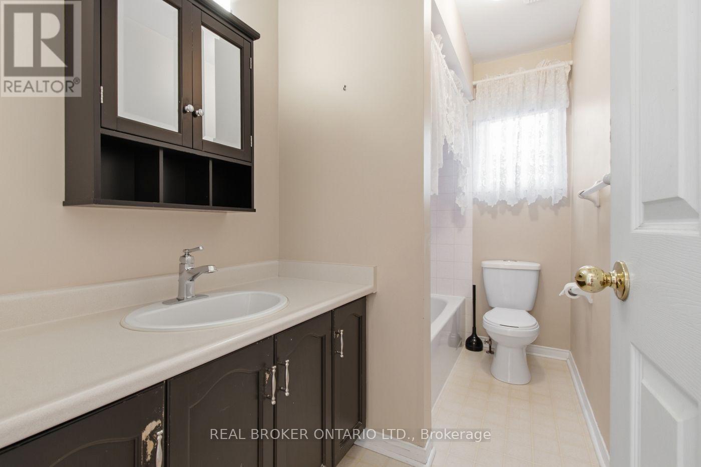 23 Madison Court W, Welland, Ontario  L3C 7G1 - Photo 17 - X13885022