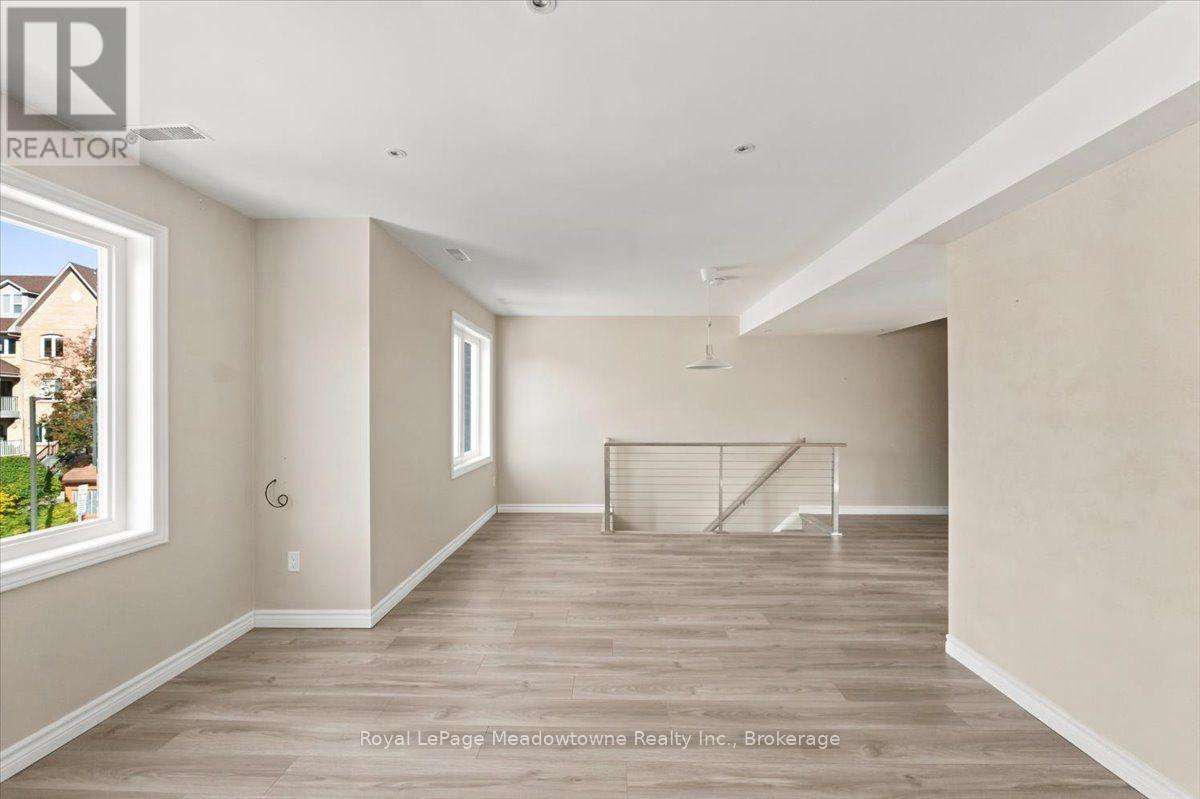 109 - 75 Weldrick Road E, Richmond Hill, Ontario  L4C 0H9 - Photo 10 - N13885000