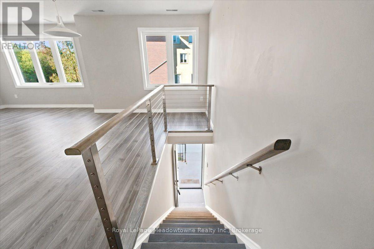 109 - 75 Weldrick Road E, Richmond Hill, Ontario  L4C 0H9 - Photo 7 - N13885000