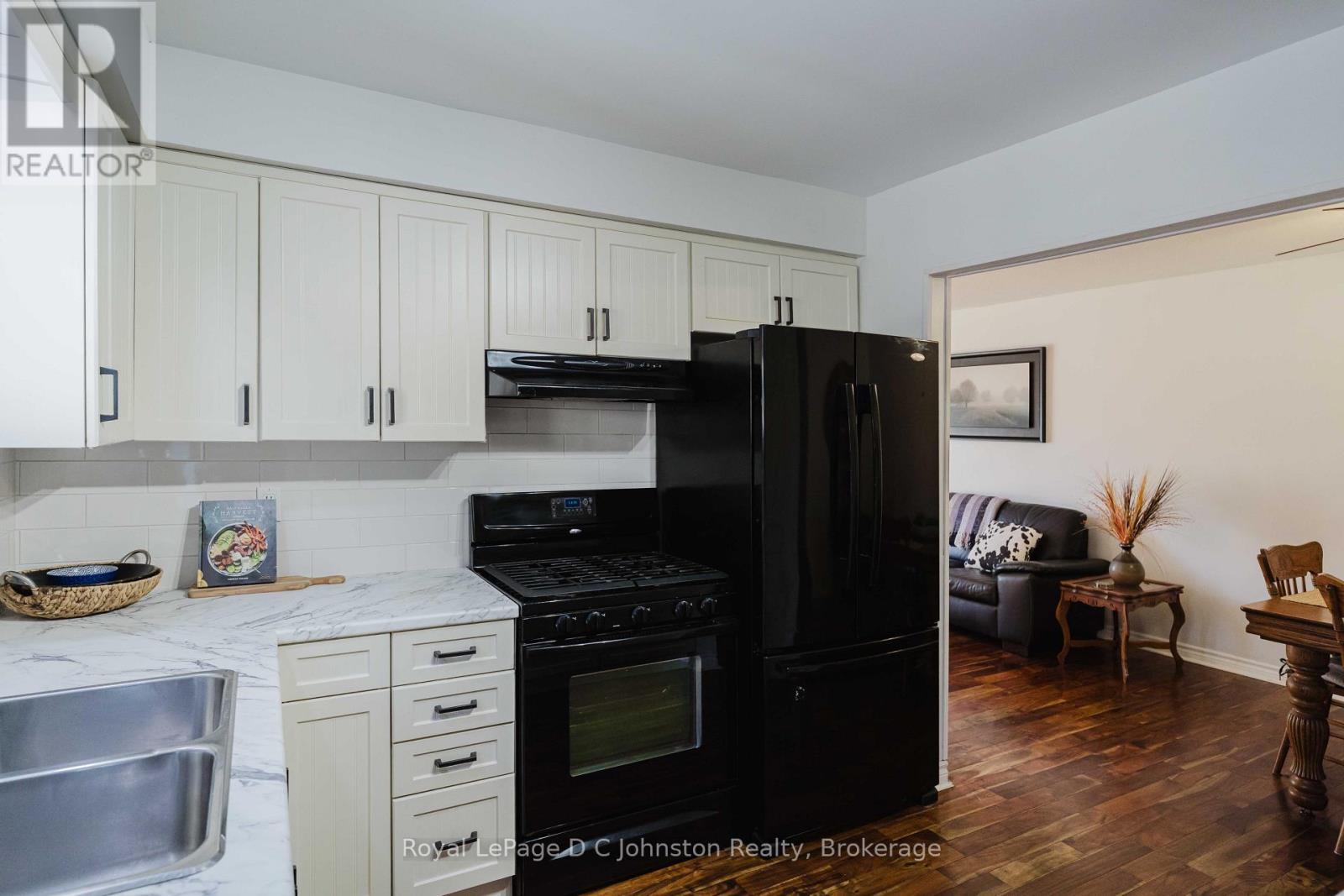 242 Bricker Street, Saugeen Shores, Ontario  N0H 2C4 - Photo 22 - X13885030