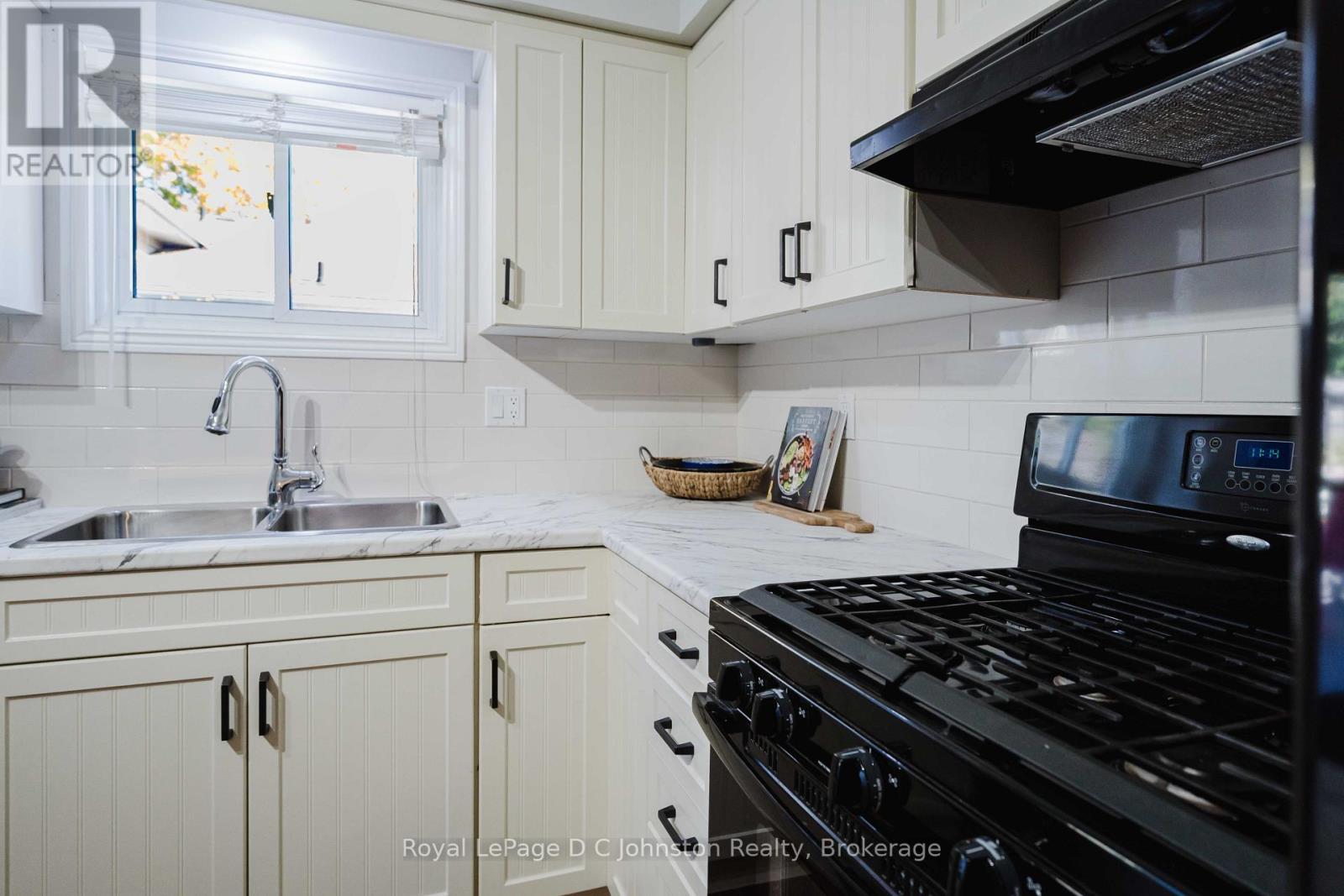 242 Bricker Street, Saugeen Shores, Ontario  N0H 2C4 - Photo 24 - X13885030