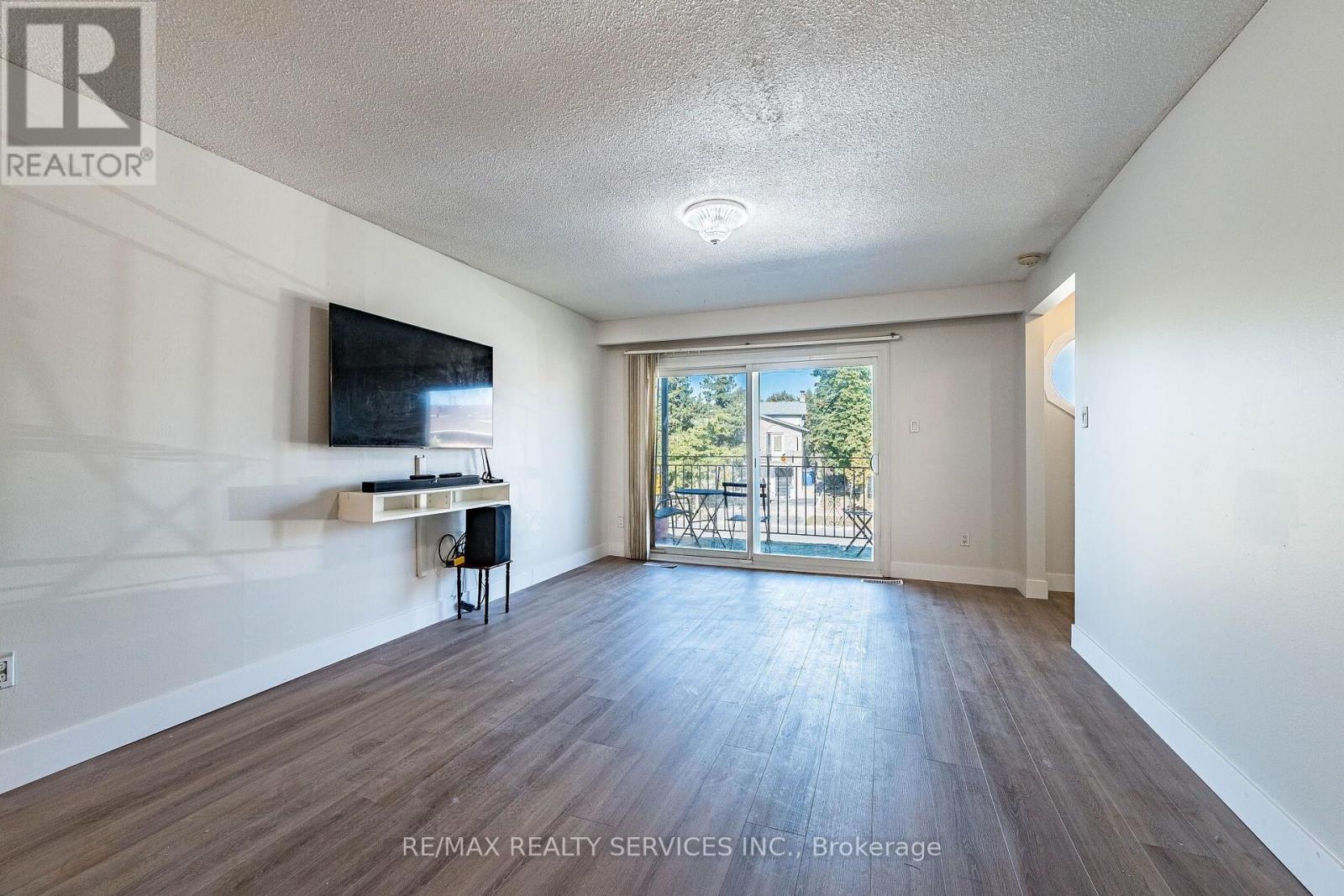 112 Bruce Beer Drive, Brampton, Ontario  L6V 2W9 - Photo 13 - W13882576