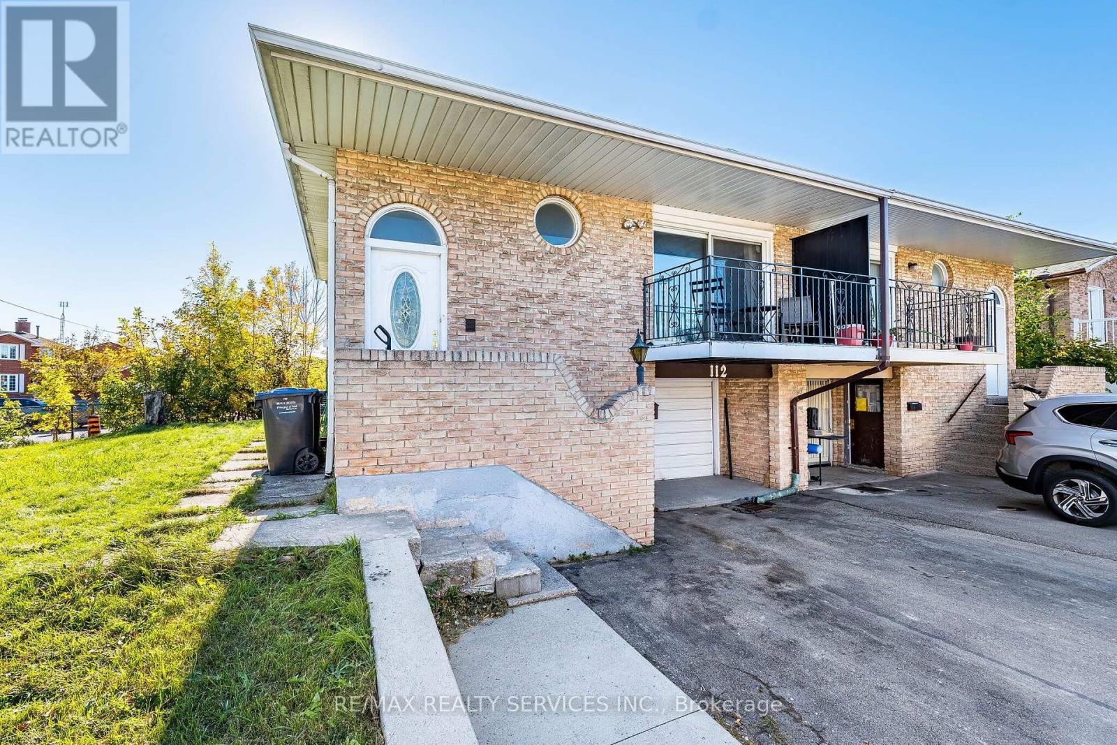 112 Bruce Beer Drive, Brampton, Ontario  L6V 2W9 - Photo 3 - W13882576