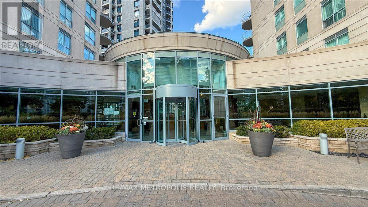 816 - 2111 Lake Shore Boulevard W, Toronto, Ontario  M8V 4B2 - Photo 3 - W13885038