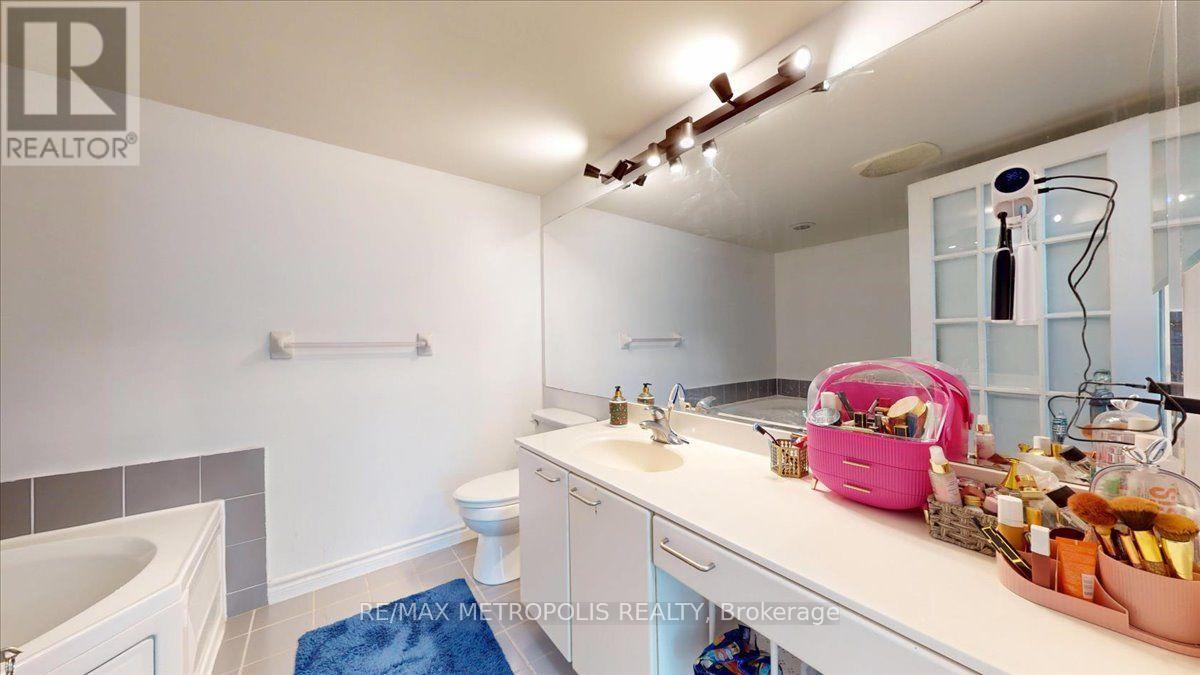 816 - 2111 Lake Shore Boulevard W, Toronto, Ontario  M8V 4B2 - Photo 40 - W13885038
