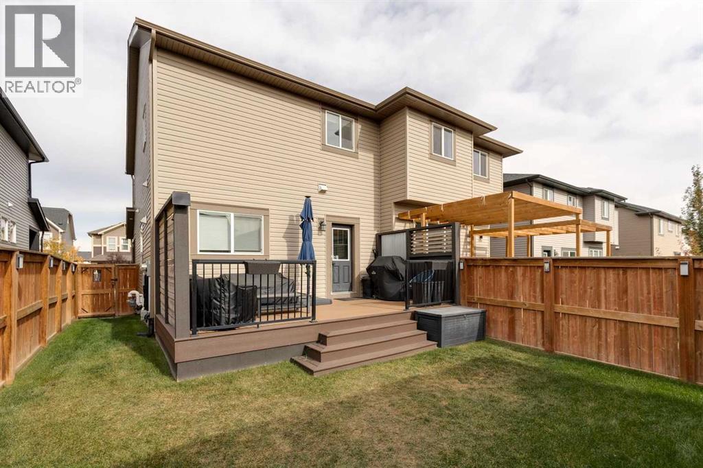 86 Hillcrest Close SW