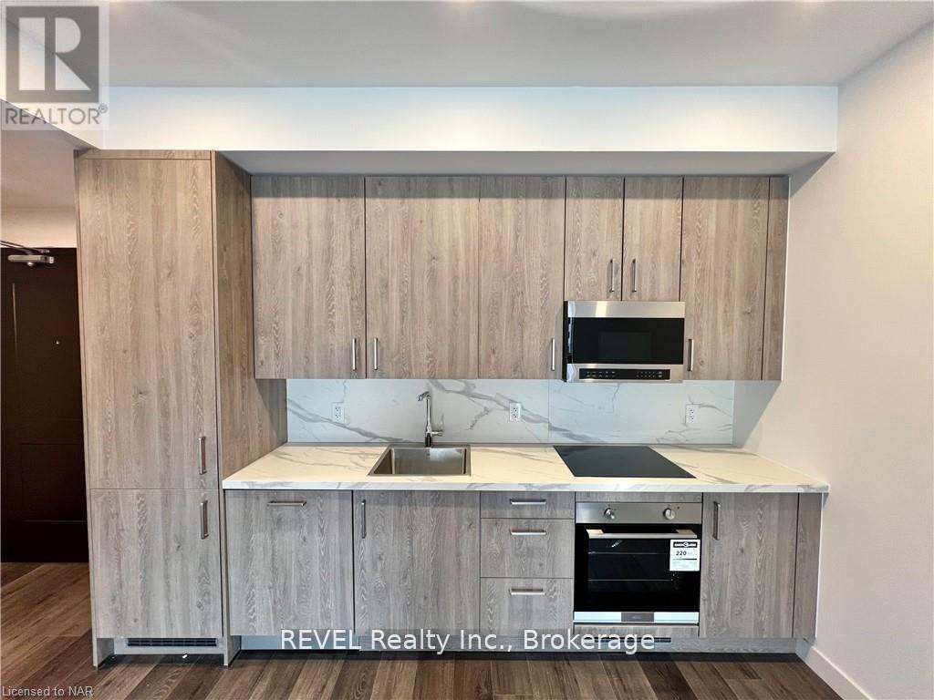 213 - 7549 A Kalar Road, Niagara Falls, Ontario  L2H 3W6 - Photo 3 - X13885074