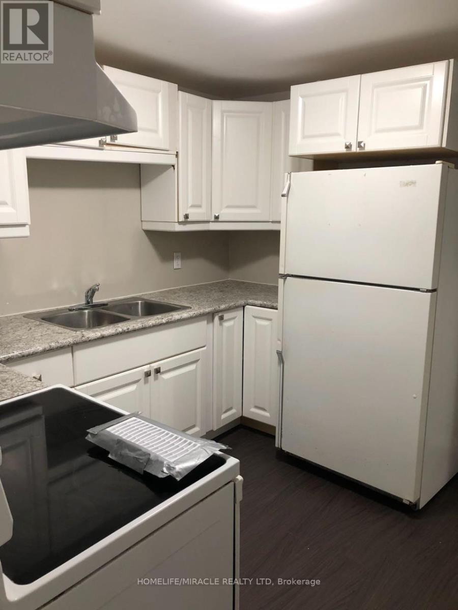2 - 144 Benson Drive, Barrie (Northwest), Ontario  L4N 7Y3 - Photo 1 - S13885098