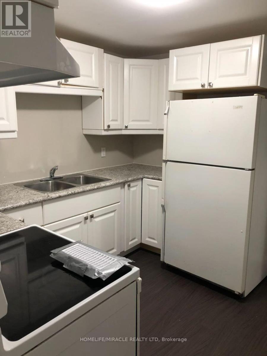 2 - 144 Benson Drive, Barrie (Northwest), Ontario  L4N 7Y3 - Photo 4 - S13885098