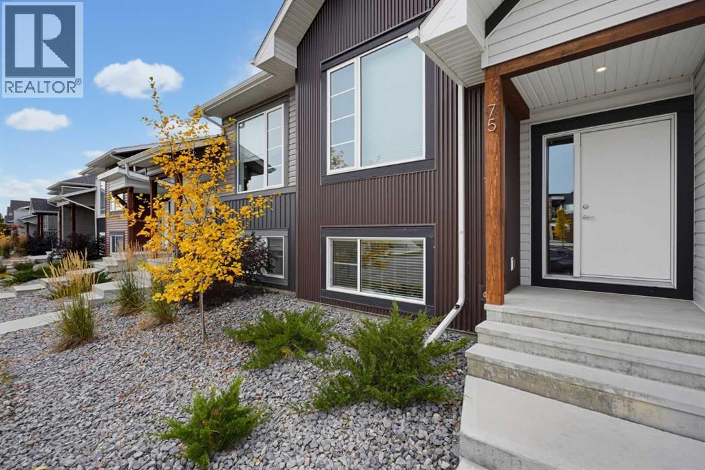 75 Ellington Crescent, Red Deer, Alberta  T4P 3E5 - Photo 2 - A2343073