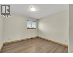 5438 Farron Street, Kelowna, British Columbia V1W 5A6 - Photo 24 - 10398029