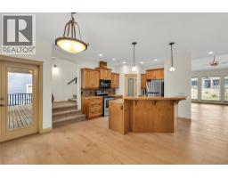 5438 Farron Street, Kelowna, British Columbia V1W 5A6 - Photo 9 - 10398029