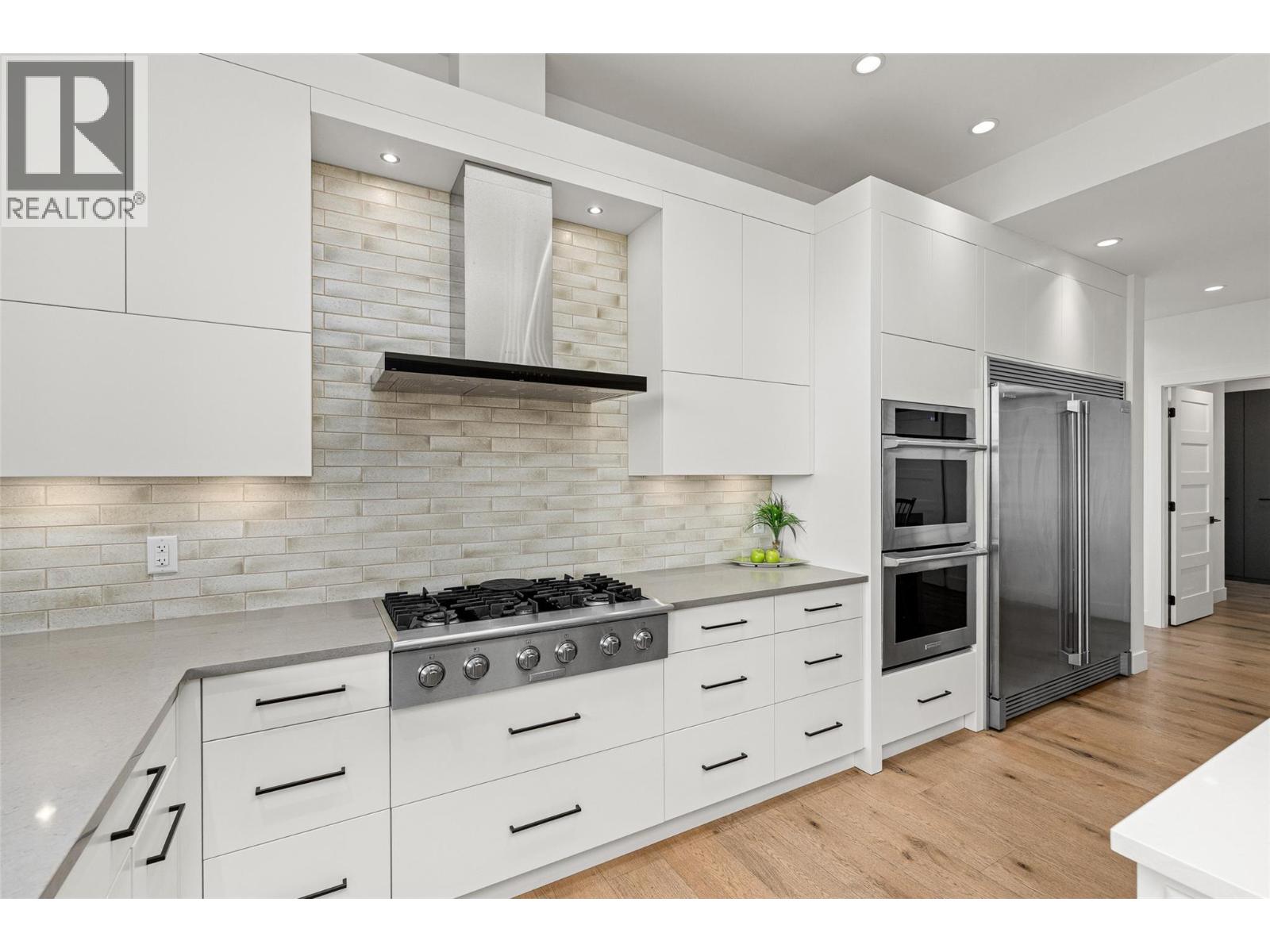 769 & 771 Barnaby Road, Kelowna, British Columbia  V1W 4N9 - Photo 12 - 10396273