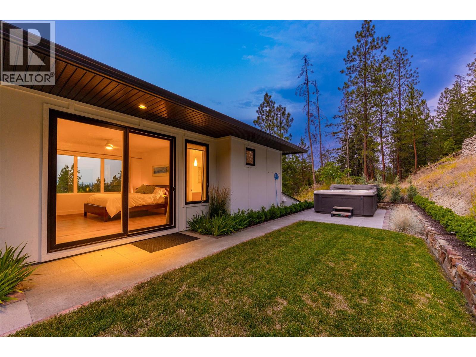 769 & 771 Barnaby Road, Kelowna, British Columbia  V1W 4N9 - Photo 61 - 10396273