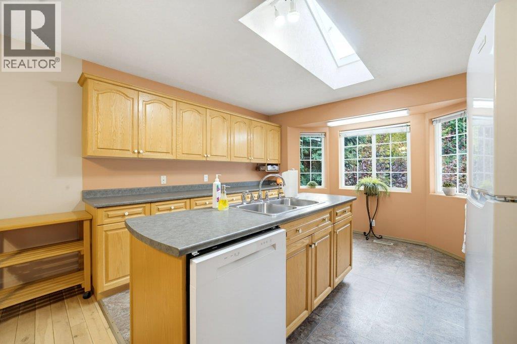 2457 Centennial Drive, Blind Bay, British Columbia  V0E 1H2 - Photo 8 - 10402779