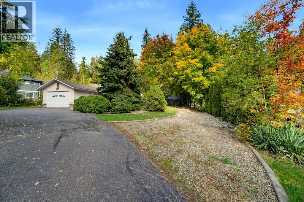 2457 Centennial Drive, Blind Bay, British Columbia  V0E 1H2 - Photo 52 - 10402779