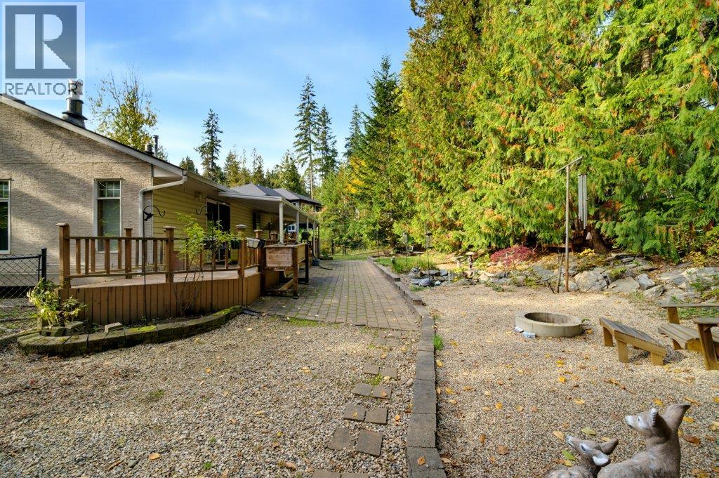 2457 Centennial Drive, Blind Bay, British Columbia  V0E 1H2 - Photo 58 - 10402779