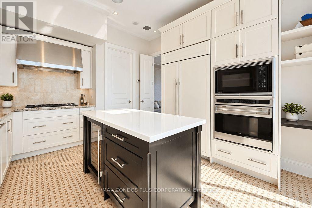 2705 - 183 Wellington Street W, Toronto, Ontario M5V 0A1 - Photo 13 - C13881832