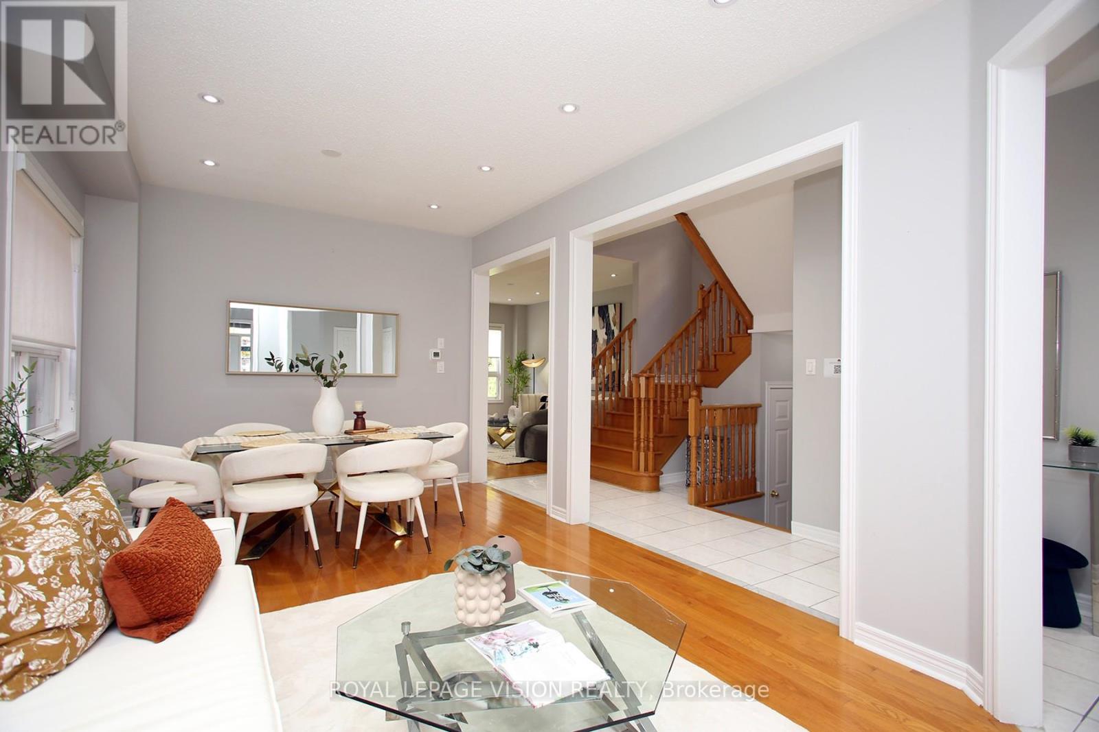 3493 Mcdowell Drive, Mississauga, Ontario  L5M 6R6 - Photo 7 - W13808558