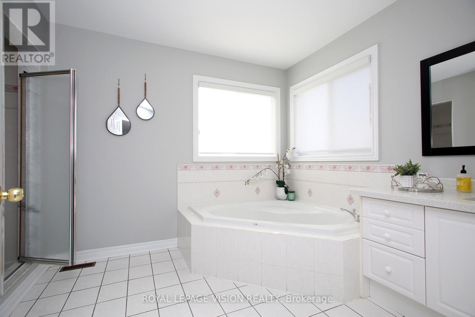 3493 Mcdowell Drive, Mississauga, Ontario  L5M 6R6 - Photo 30 - W13808558