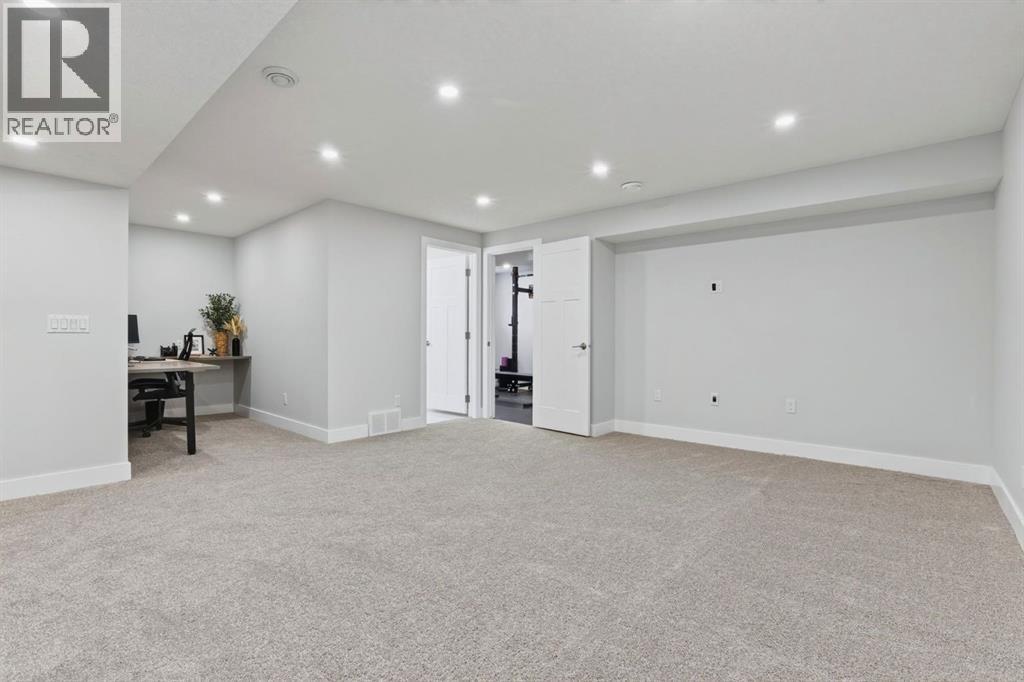 1 Riviera Point