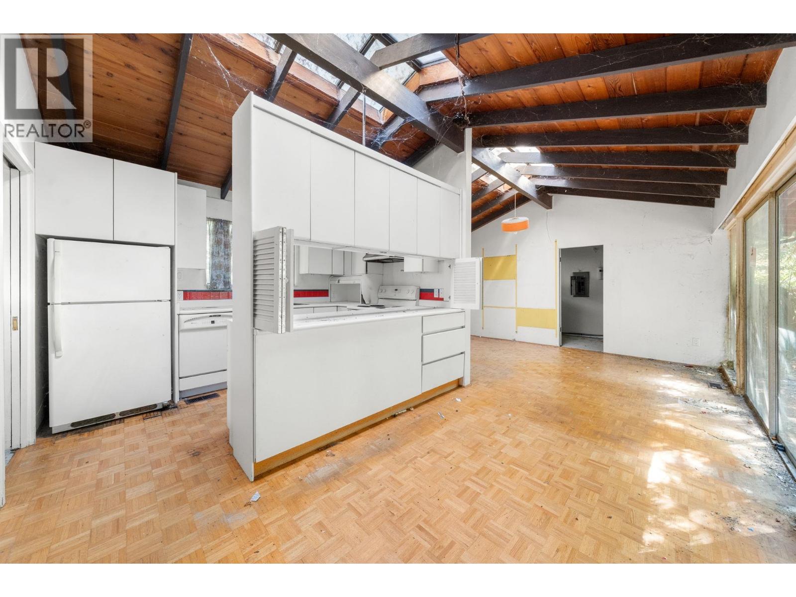 3745 Southridge Avenue, West Vancouver, British Columbia  V7V 3H9 - Photo 14 - R3171329