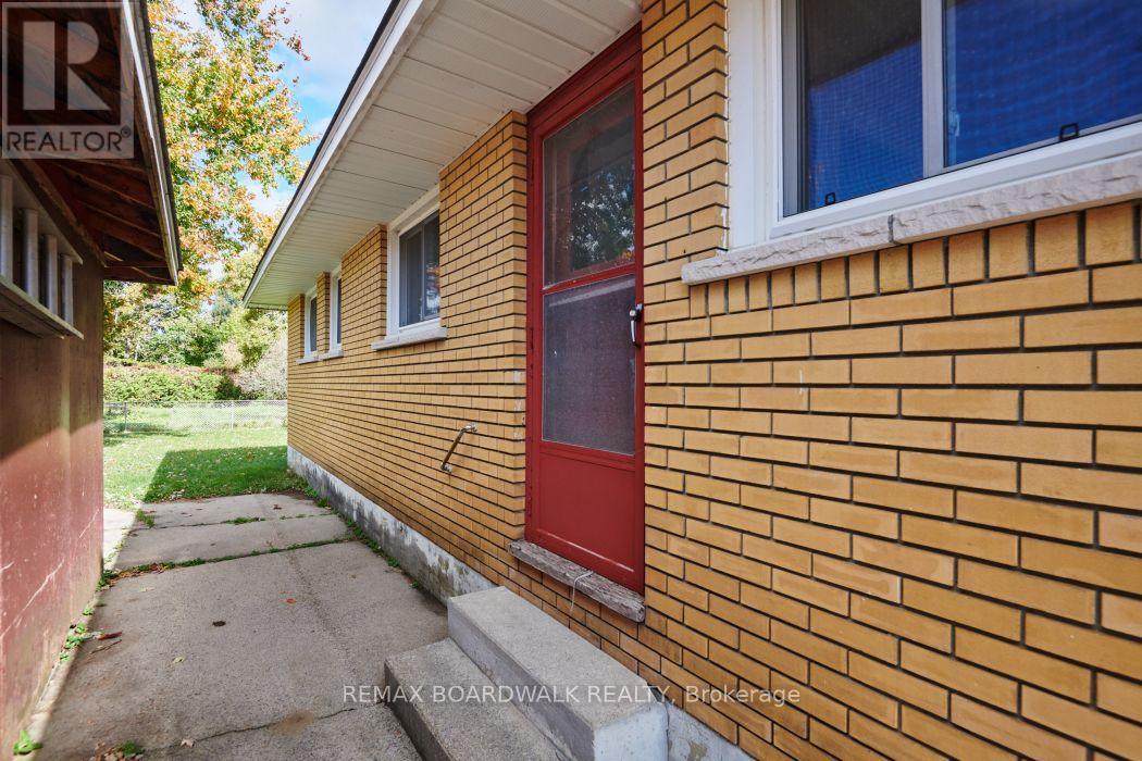 4 Davidson Street W, Smiths Falls, Ontario  K7A 4J6 - Photo 28 - X13885146