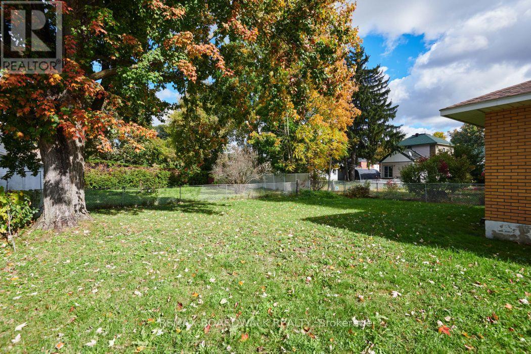 4 Davidson Street W, Smiths Falls, Ontario  K7A 4J6 - Photo 29 - X13885146