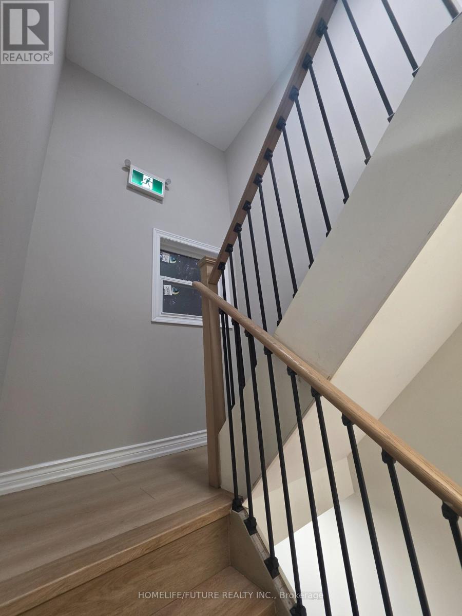 2983 LAWRENCE AVENUE E, Toronto, Ontario