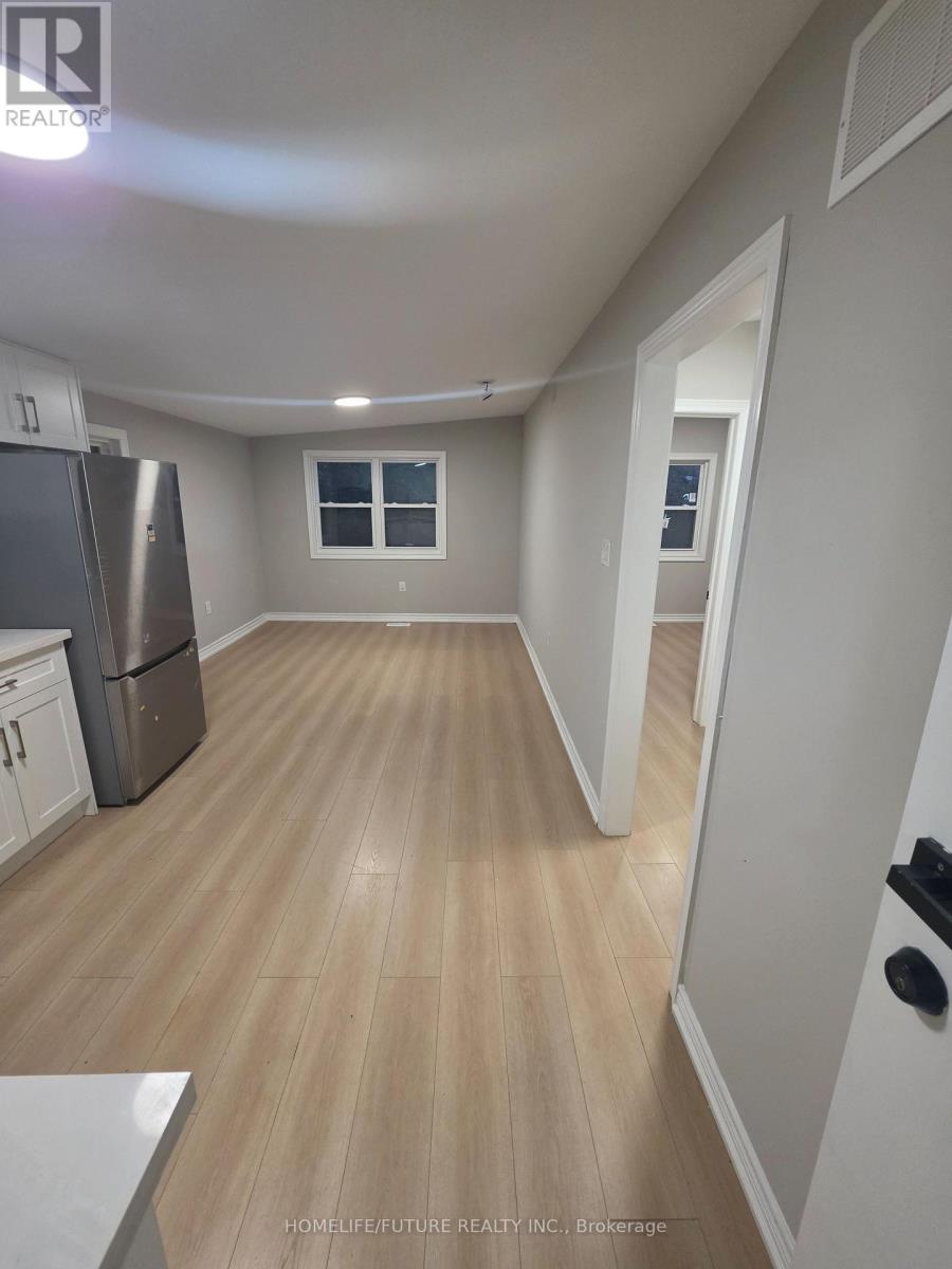 2983 Lawrence Avenue E, Toronto, Ontario  M1P 2V6 - Photo 12 - E13885124