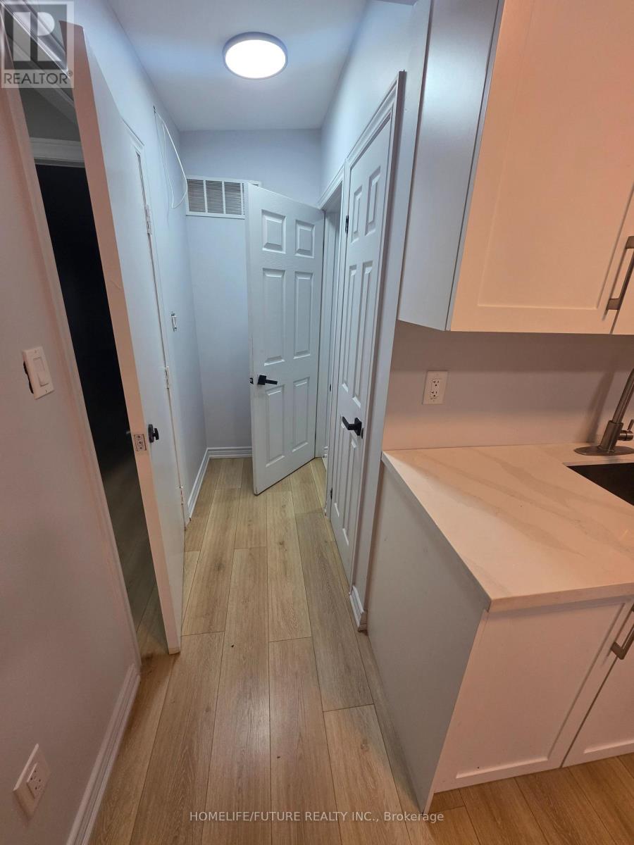 2983 Lawrence Avenue E, Toronto, Ontario  M1P 2V6 - Photo 16 - E13885124