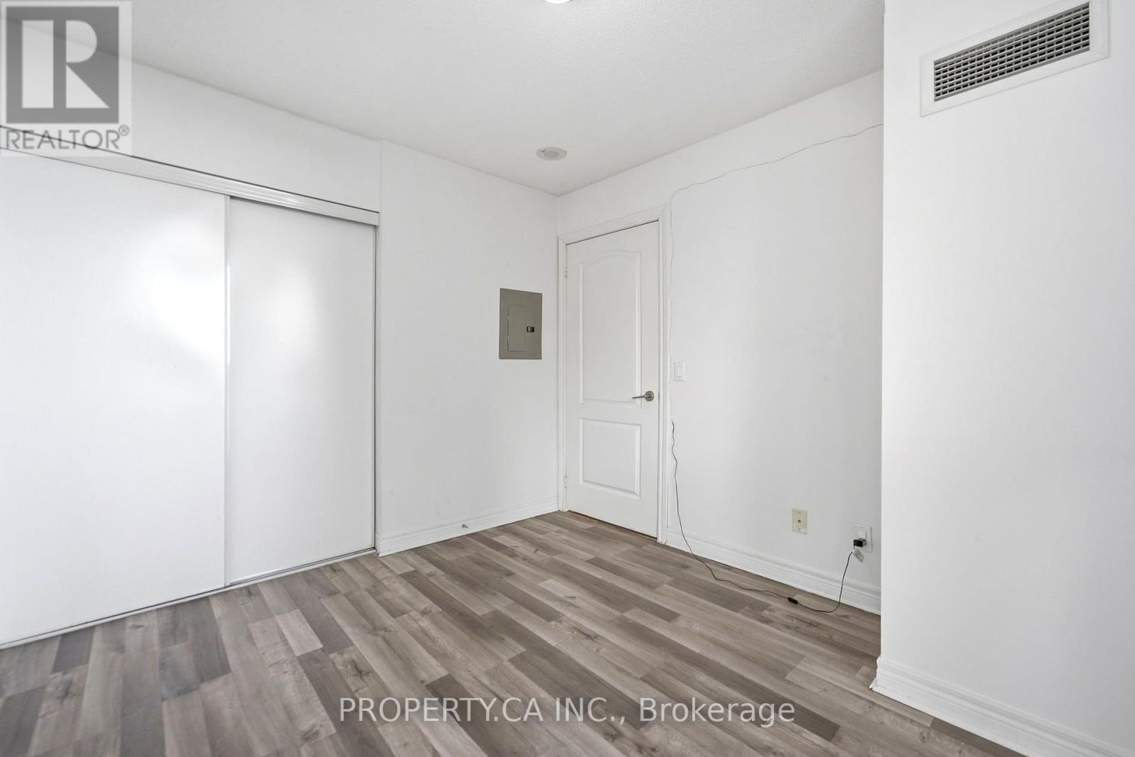 203 - 70 Town Centre Court, Toronto, Ontario  M1P 0B2 - Photo 16 - E13885128
