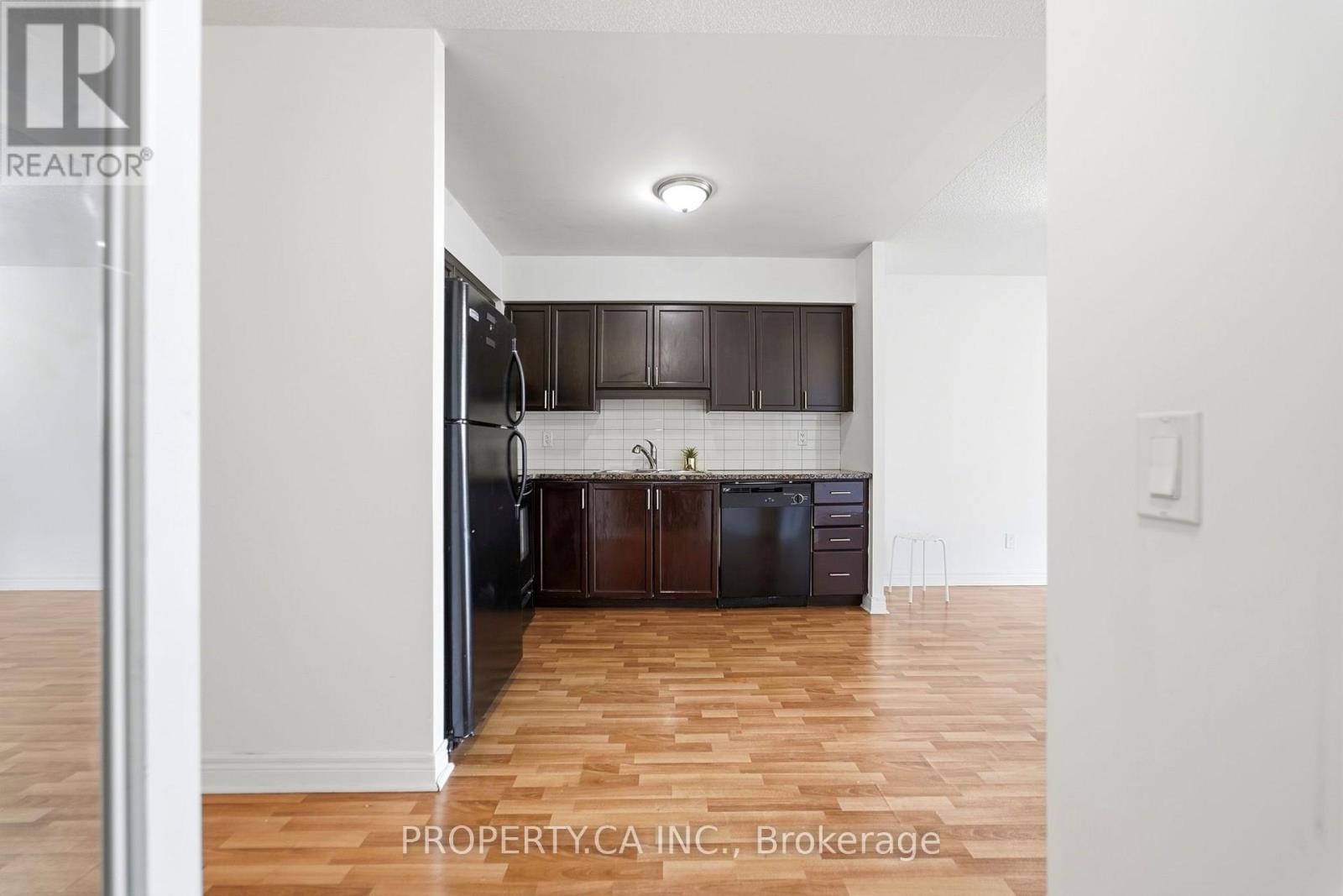 203 - 70 Town Centre Court, Toronto, Ontario  M1P 0B2 - Photo 7 - E13885128