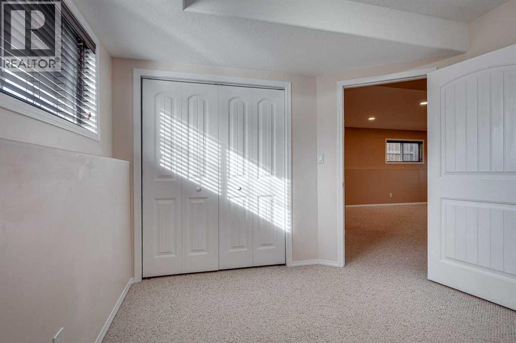 48 Vanson Close