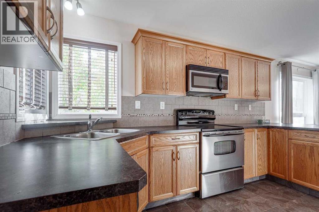 48 Vanson Close