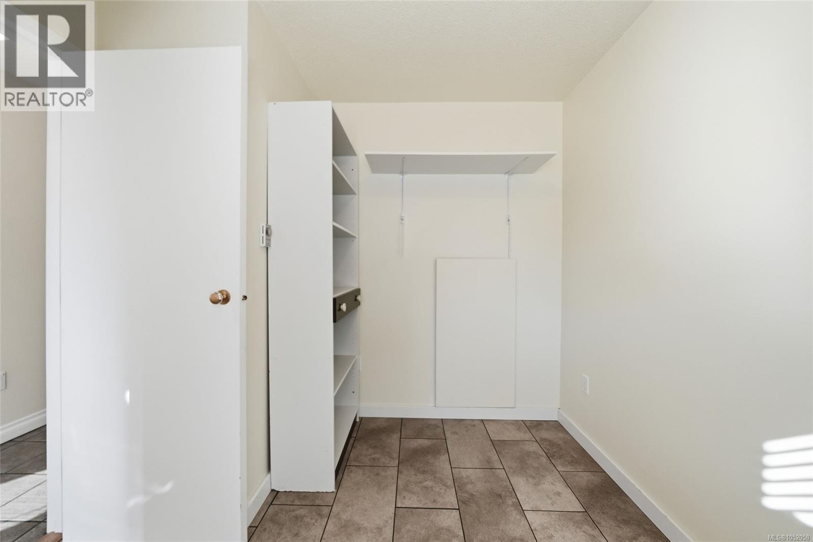 10 240 Higson Cres