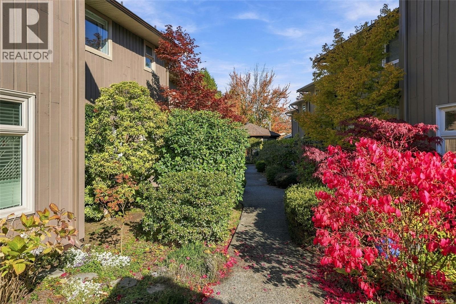 10 240 Higson Cres