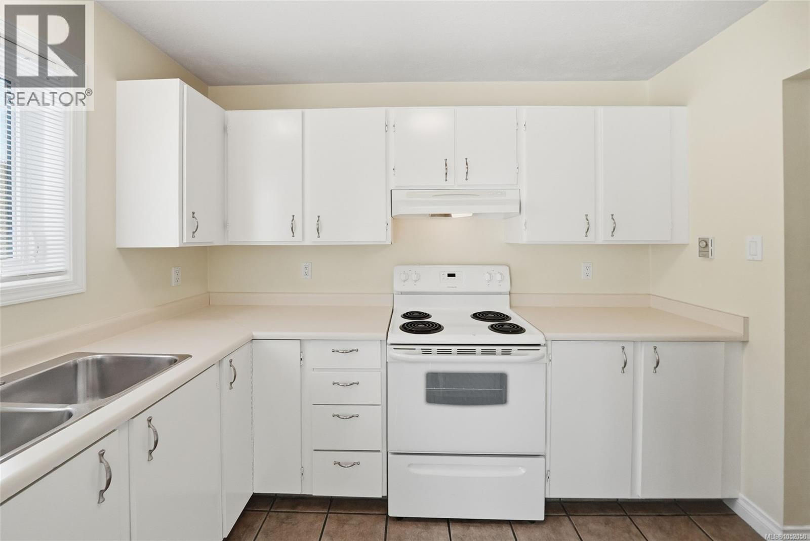 10 240 Higson Cres