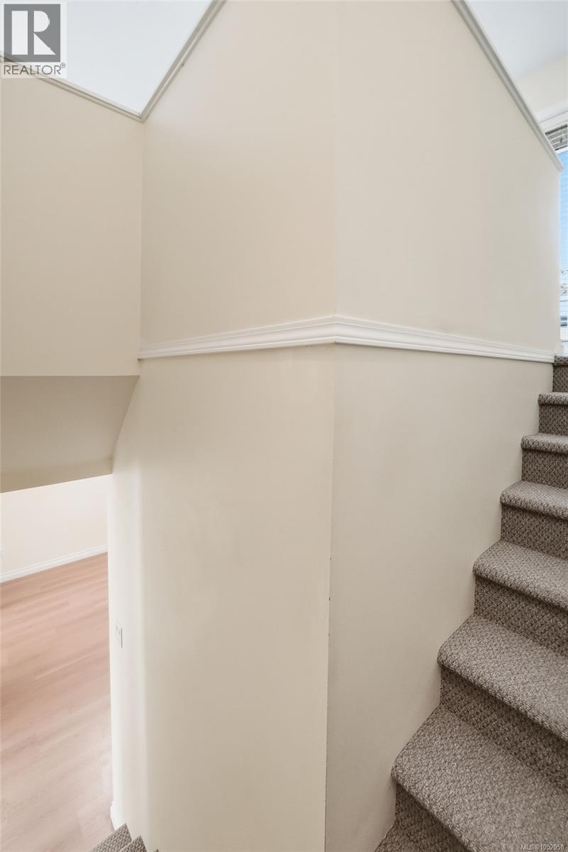 10 240 Higson Cres