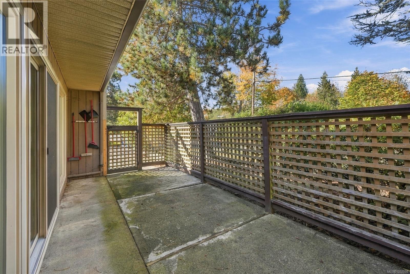 10 240 Higson Cres