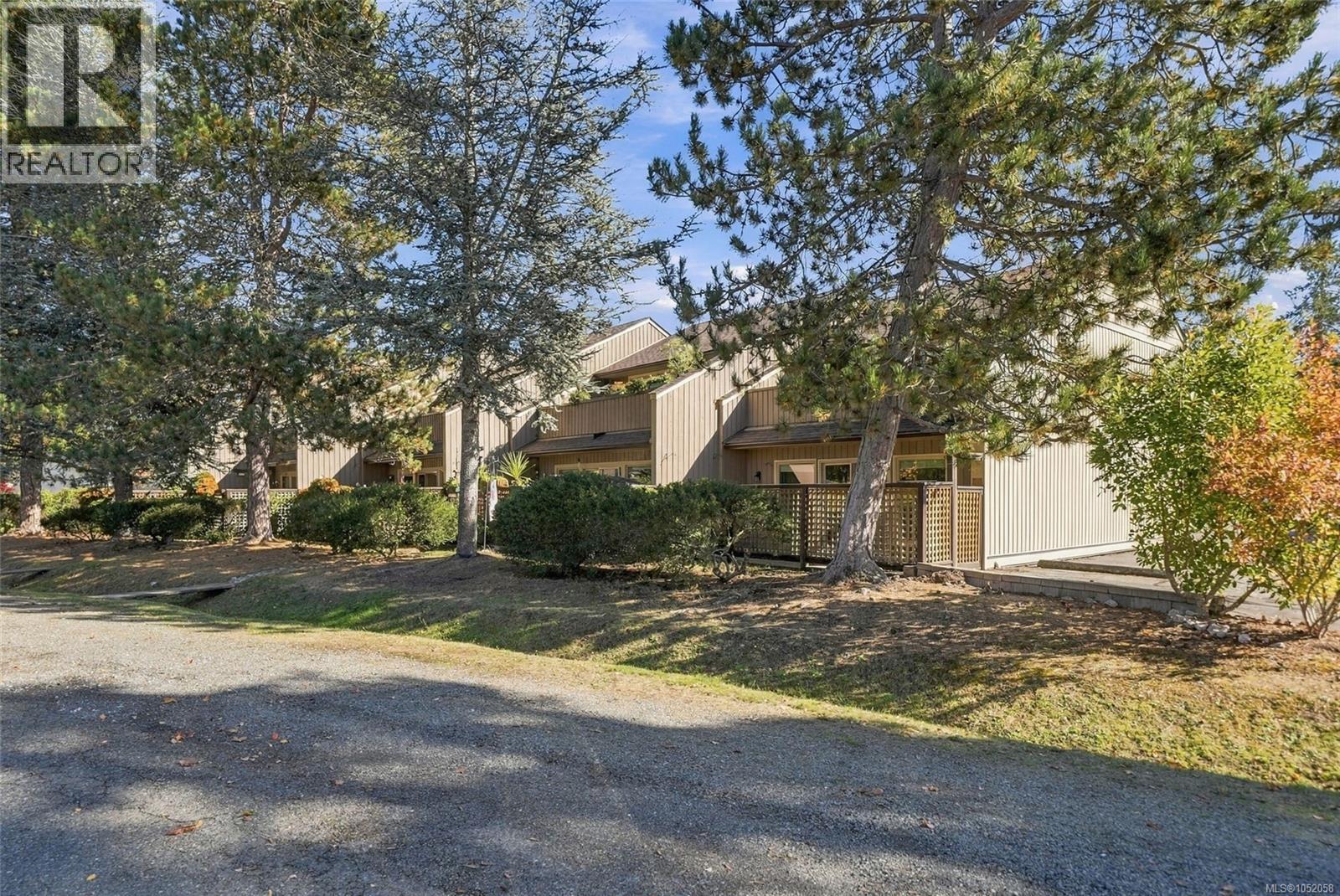 10 240 Higson Cres