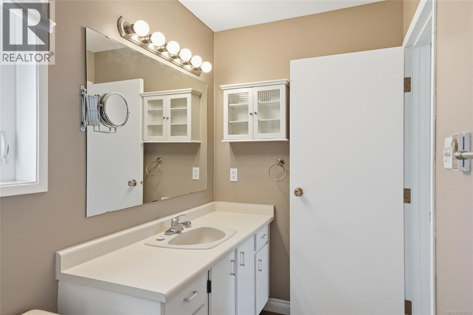 10 240 Higson Cres