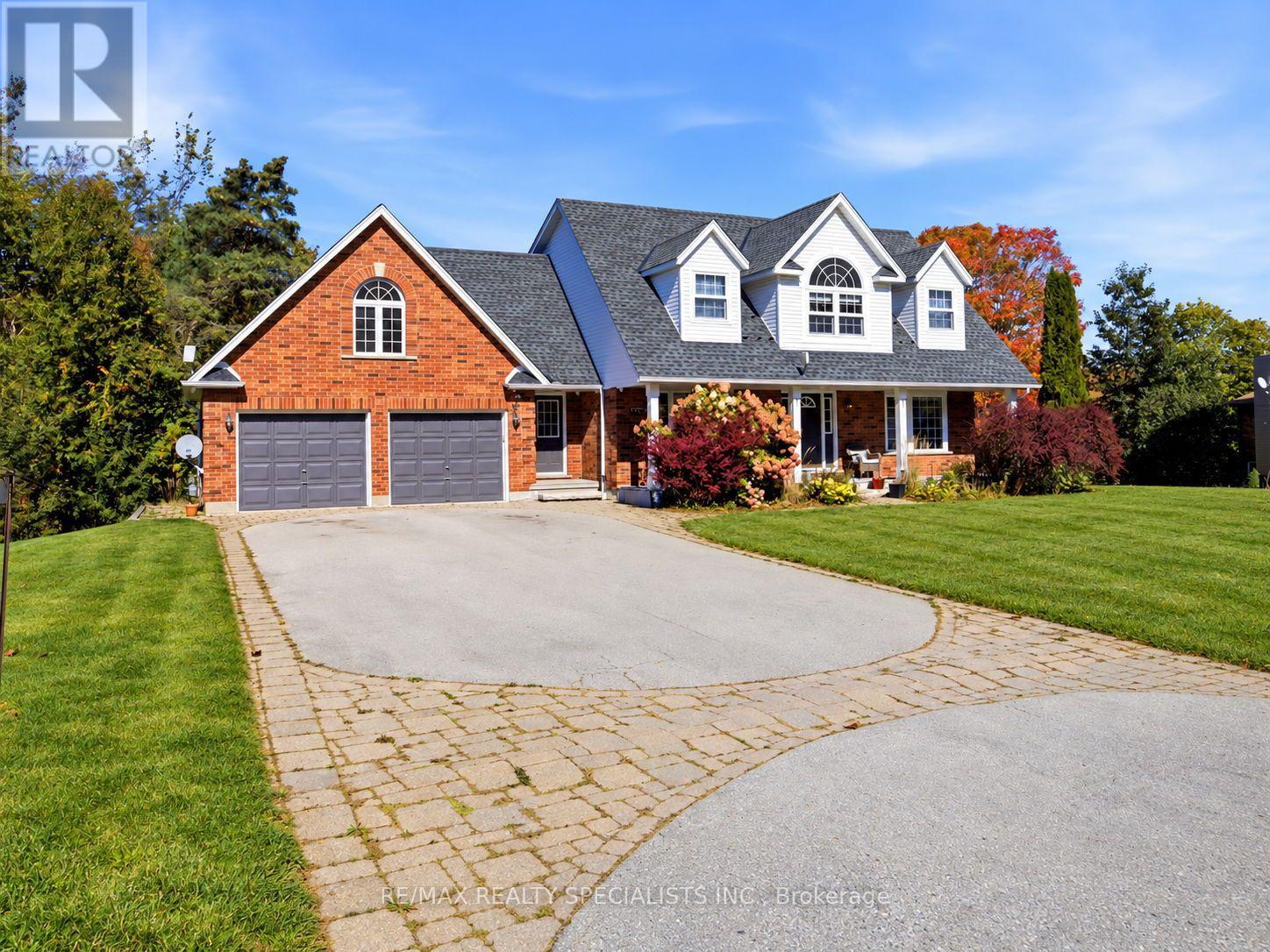 15 Patrick Drive, Erin, Ontario  N0B 1T0 - Photo 2 - X13885110