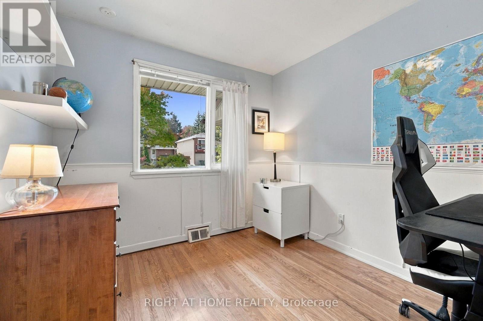 9 Appledale Road, Toronto, Ontario  M9B 5G5 - Photo 20 - W13878544