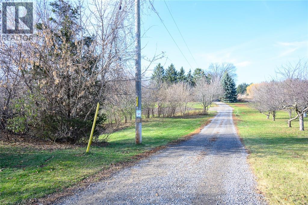 347 York Road Unit# Lower # 2, Burlington, Ontario  L7R 3X5 - Photo 4 - 40869893